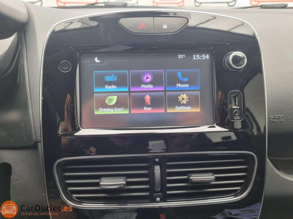 27 - Renault Clio 2017 - AUTO