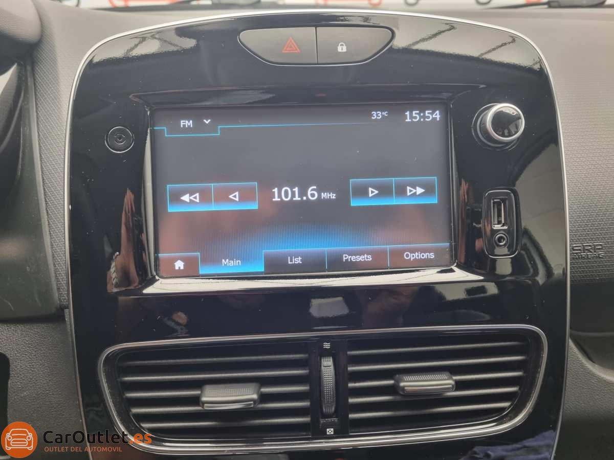 28 - Renault Clio 2017 - AUTO