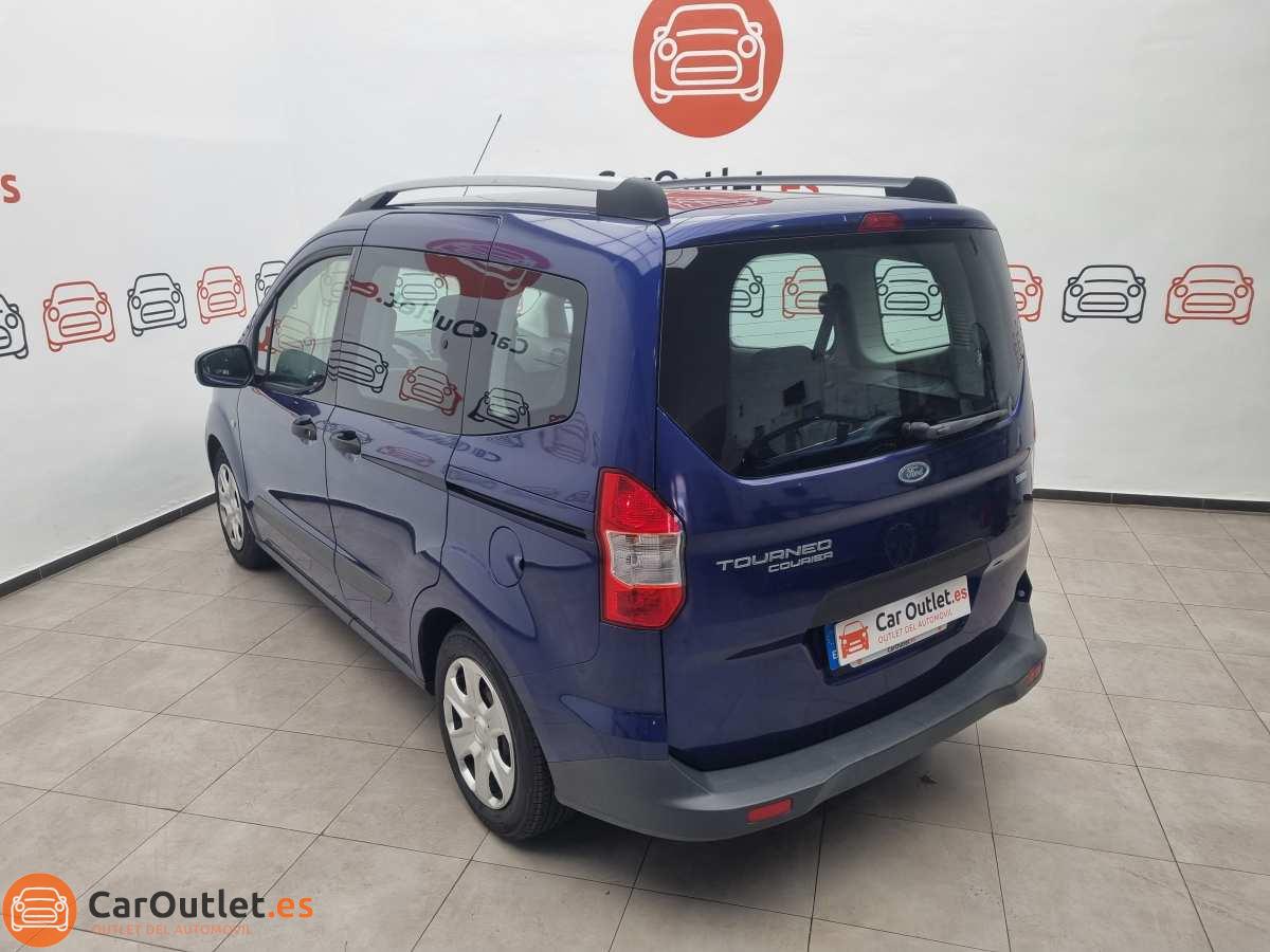 9 - Ford Tourneo Courier 2016