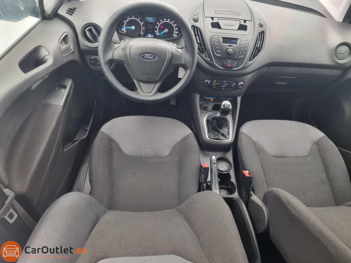 18 - Ford Tourneo Courier 2016