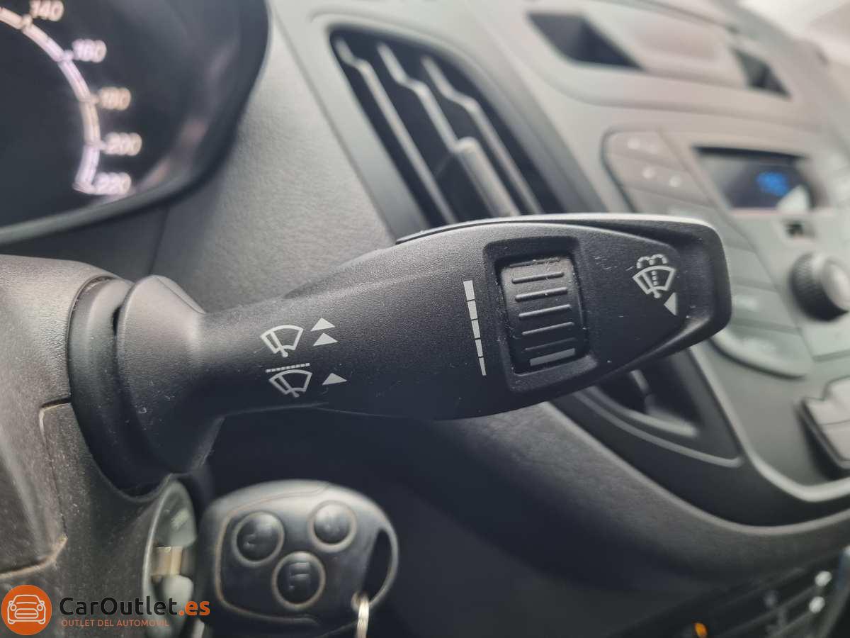 21 - Ford Tourneo Courier 2016