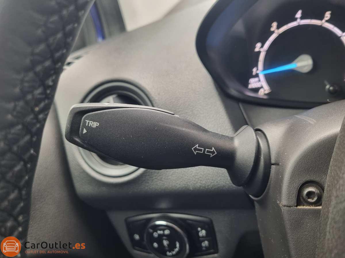 22 - Ford Tourneo Courier 2016