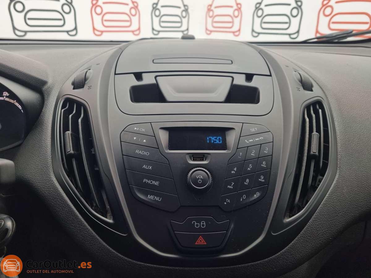 24 - Ford Tourneo Courier 2016