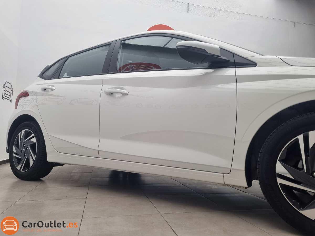 3 - Hyundai i20 2021