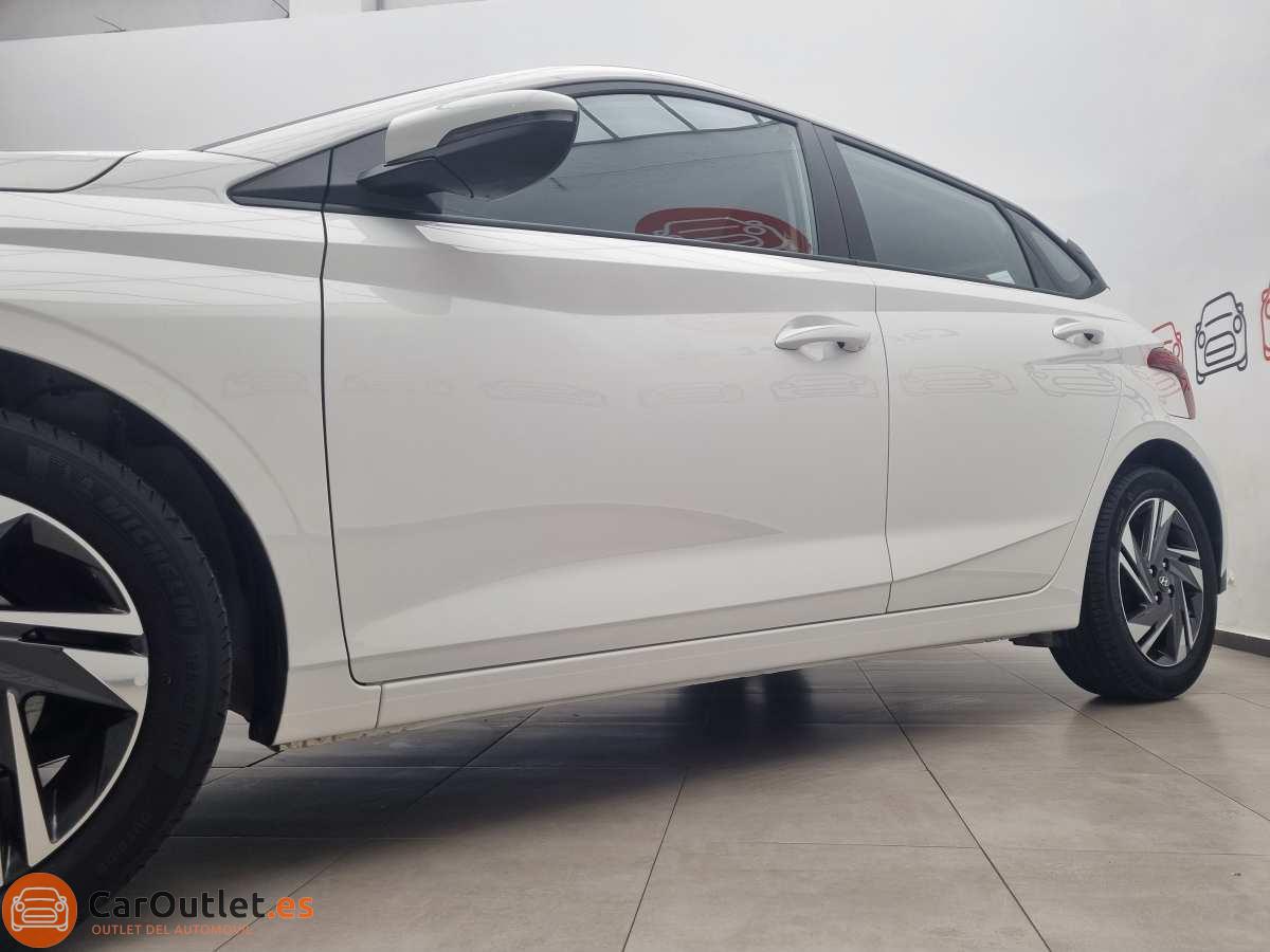 4 - Hyundai i20 2021
