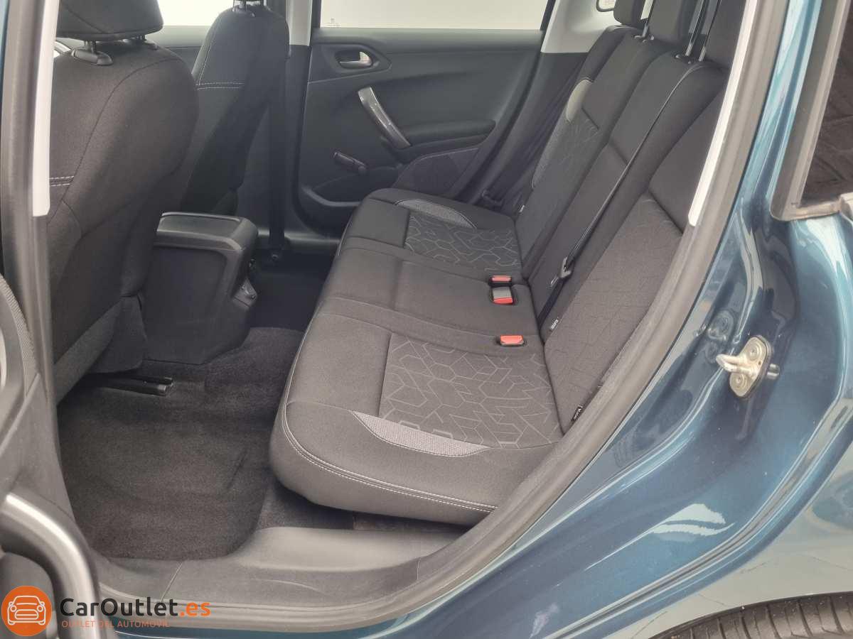 12 - Peugeot 2008 2017