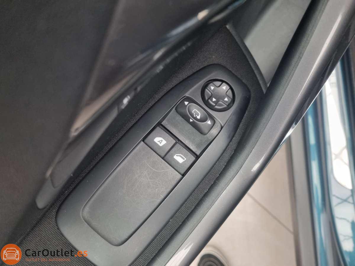 14 - Peugeot 2008 2017