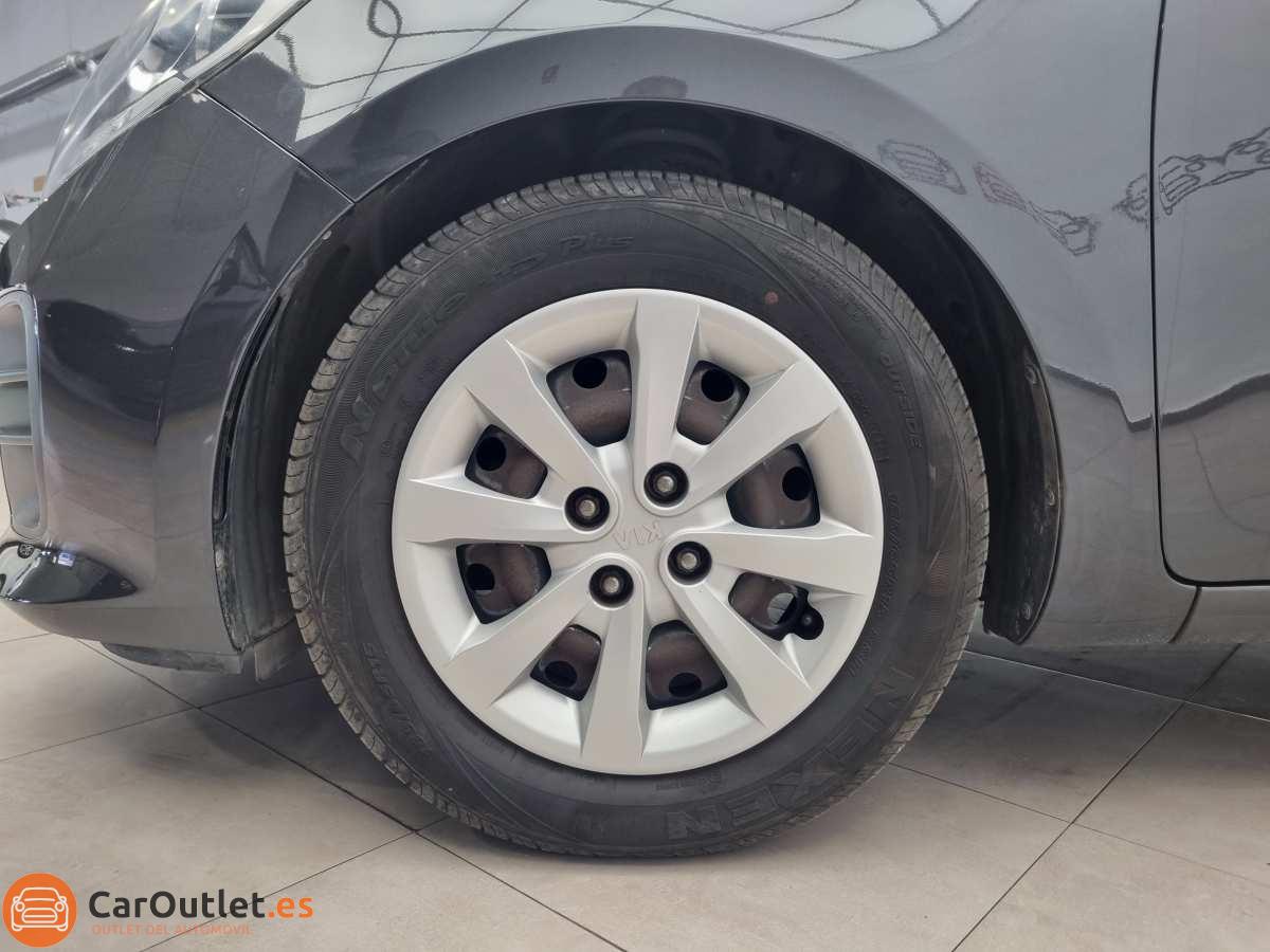 6 - Kia Rio 2015