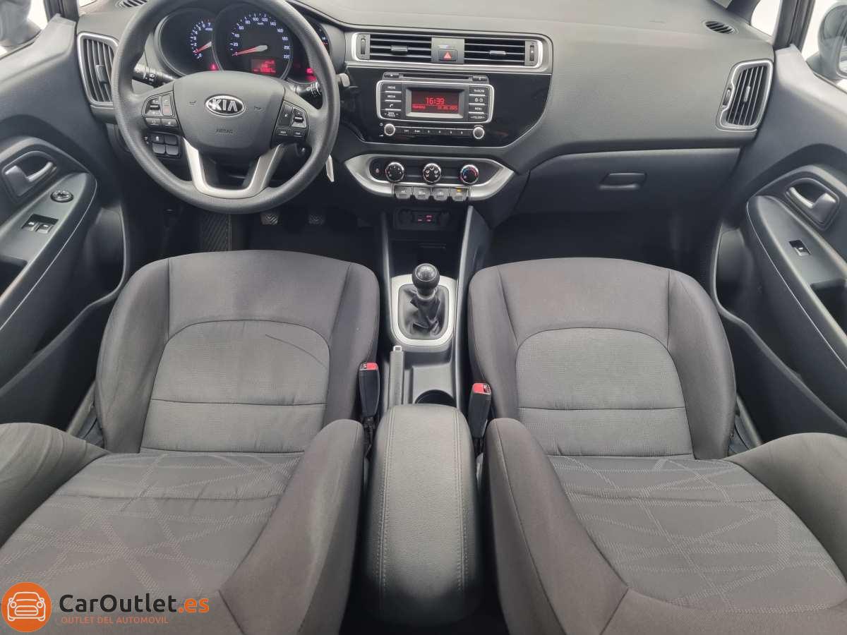 15 - Kia Rio 2015