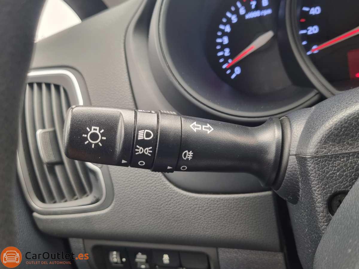 23 - Kia Rio 2015