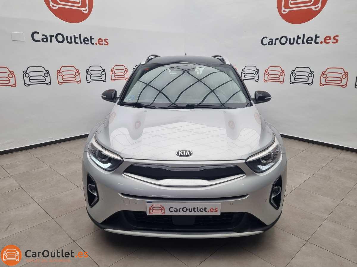 1 - Kia Stonic 2021 - AUTO