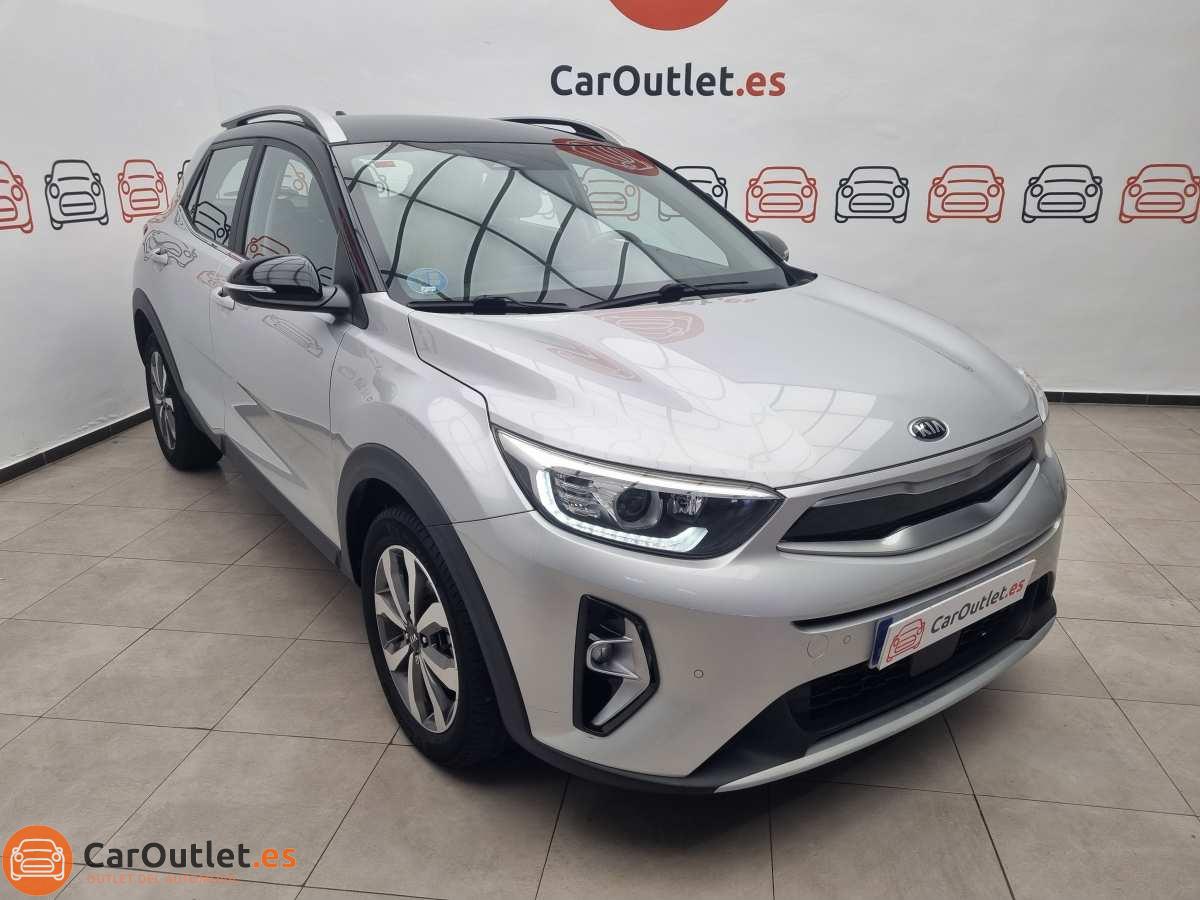 2 - Kia Stonic 2021 - AUTO