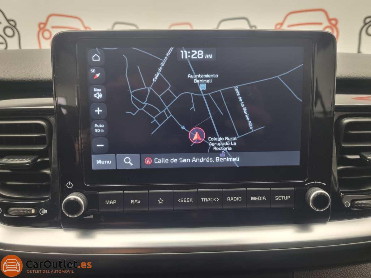 29 - Kia Stonic 2021 - AUTO