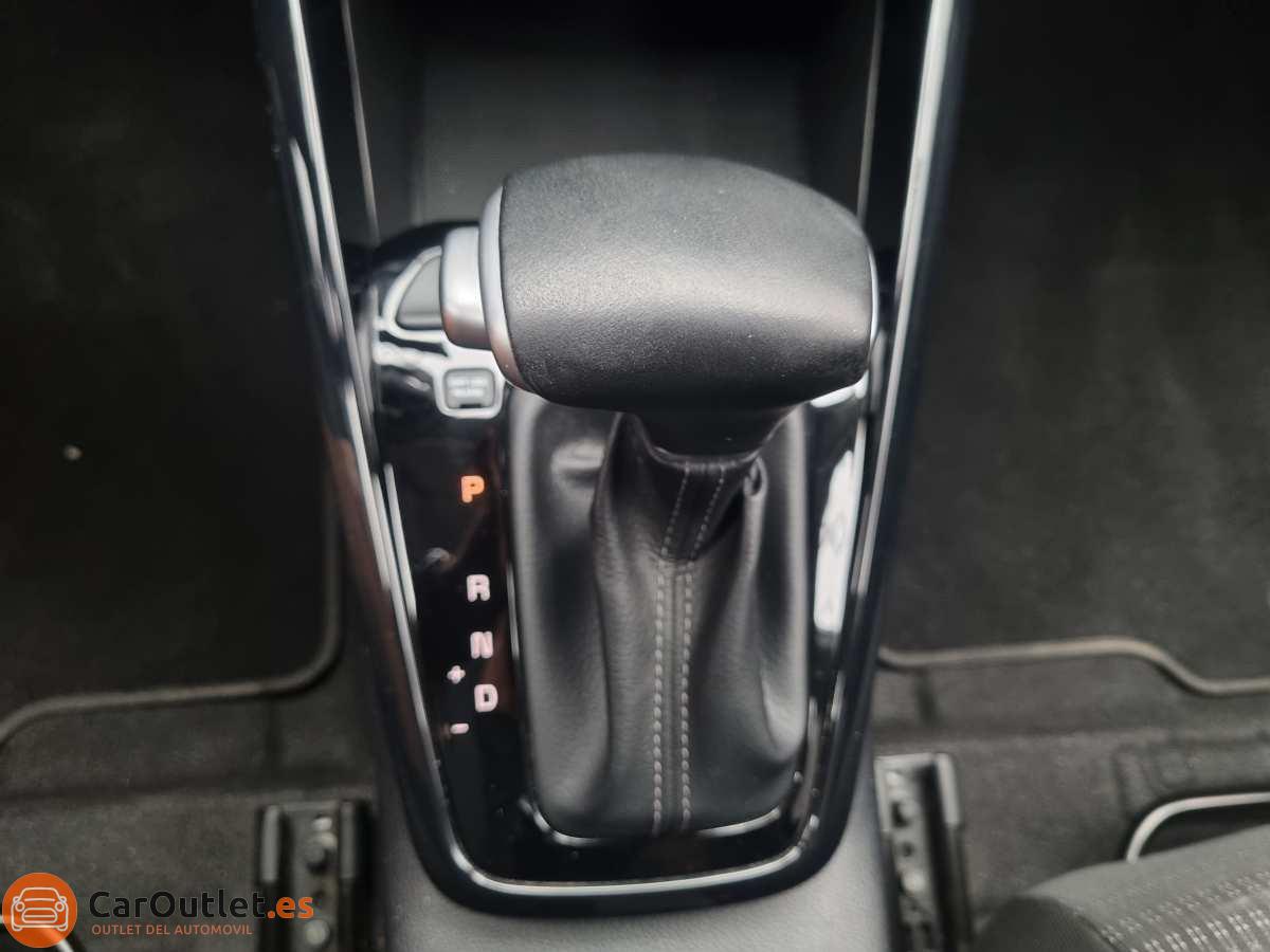 33 - Kia Stonic 2021 - AUTO