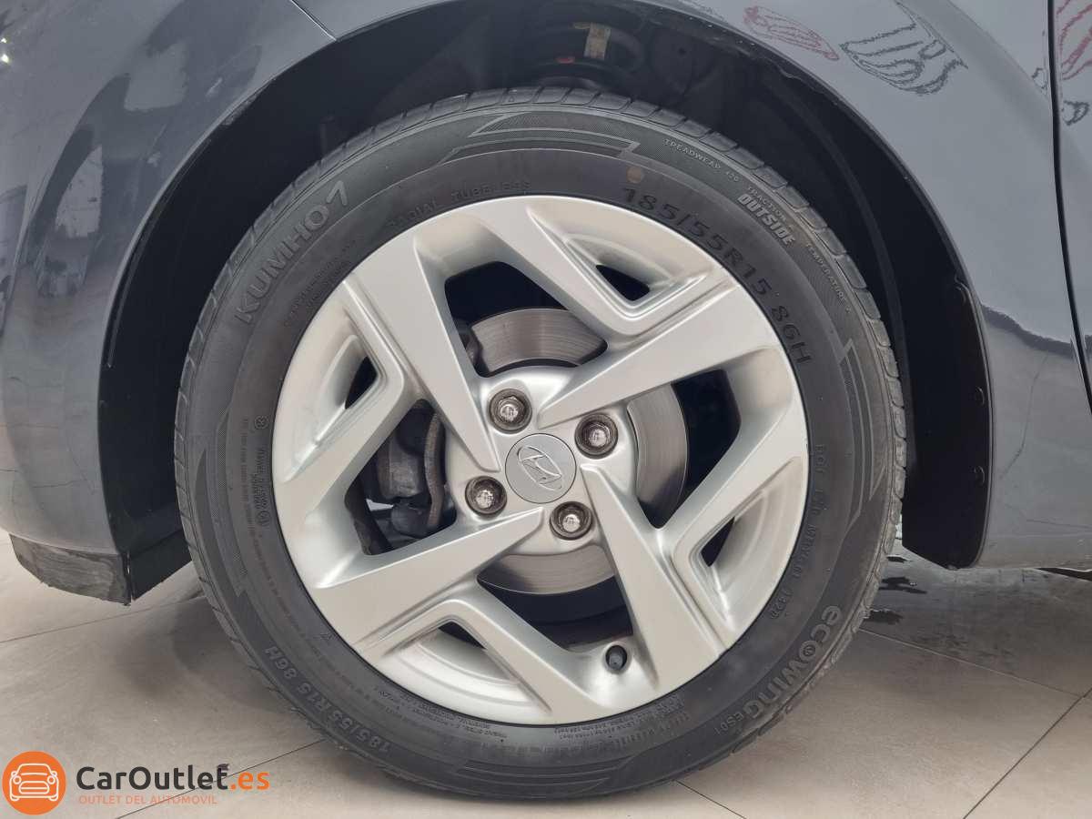6 - Hyundai i10 2021 - AUTO