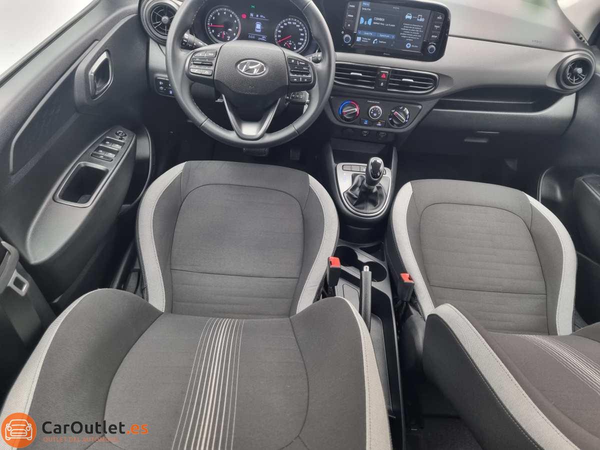 18 - Hyundai i10 2021 - AUTO