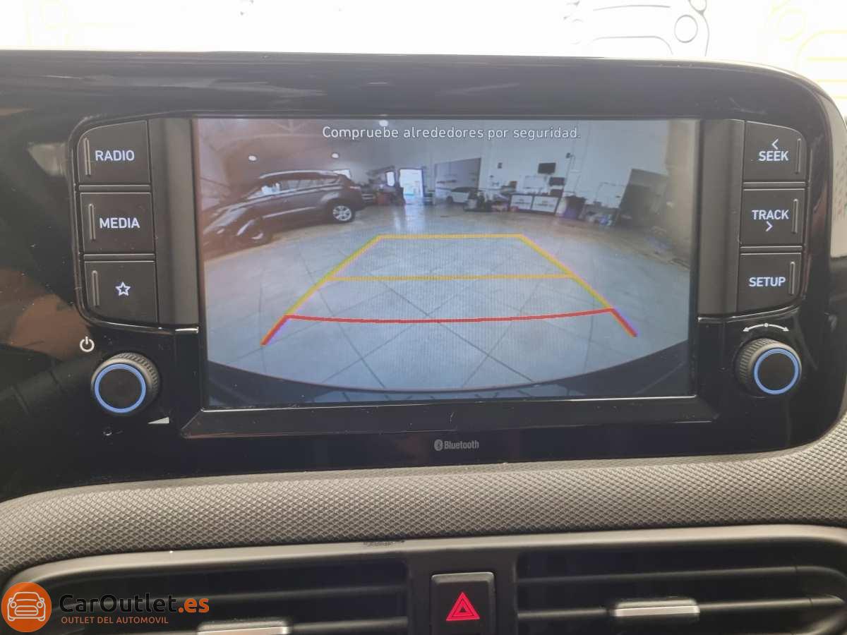 28 - Hyundai i10 2021 - AUTO
