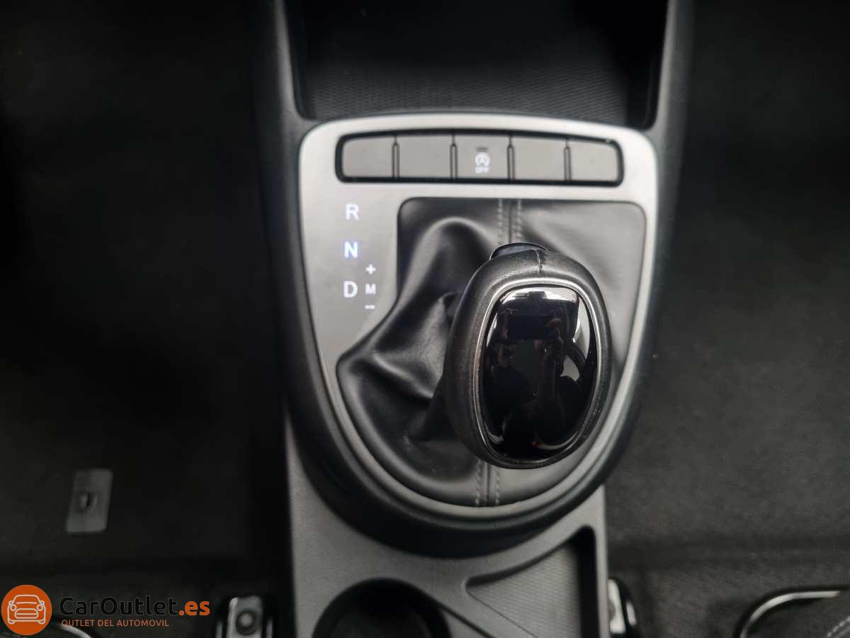 29 - Hyundai i10 2021 - AUTO