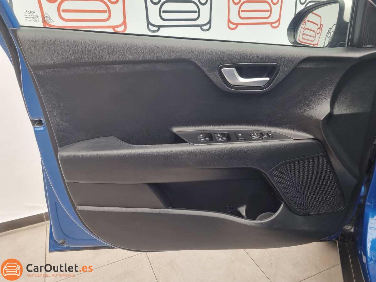 13 - Kia Stonic 2021