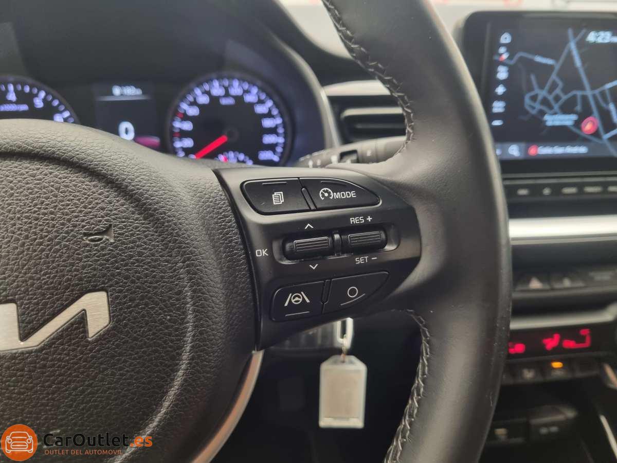22 - Kia Stonic 2021