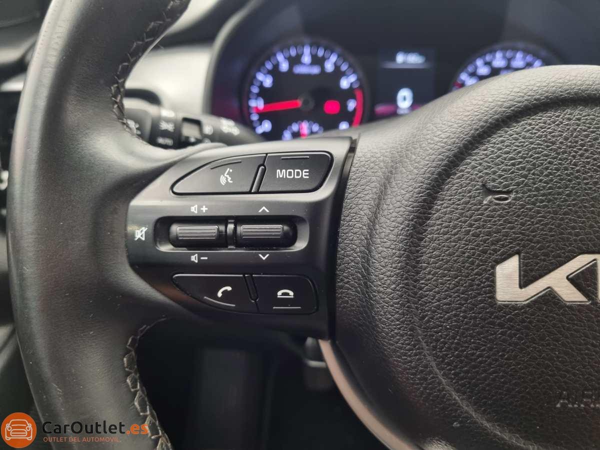 23 - Kia Stonic 2021