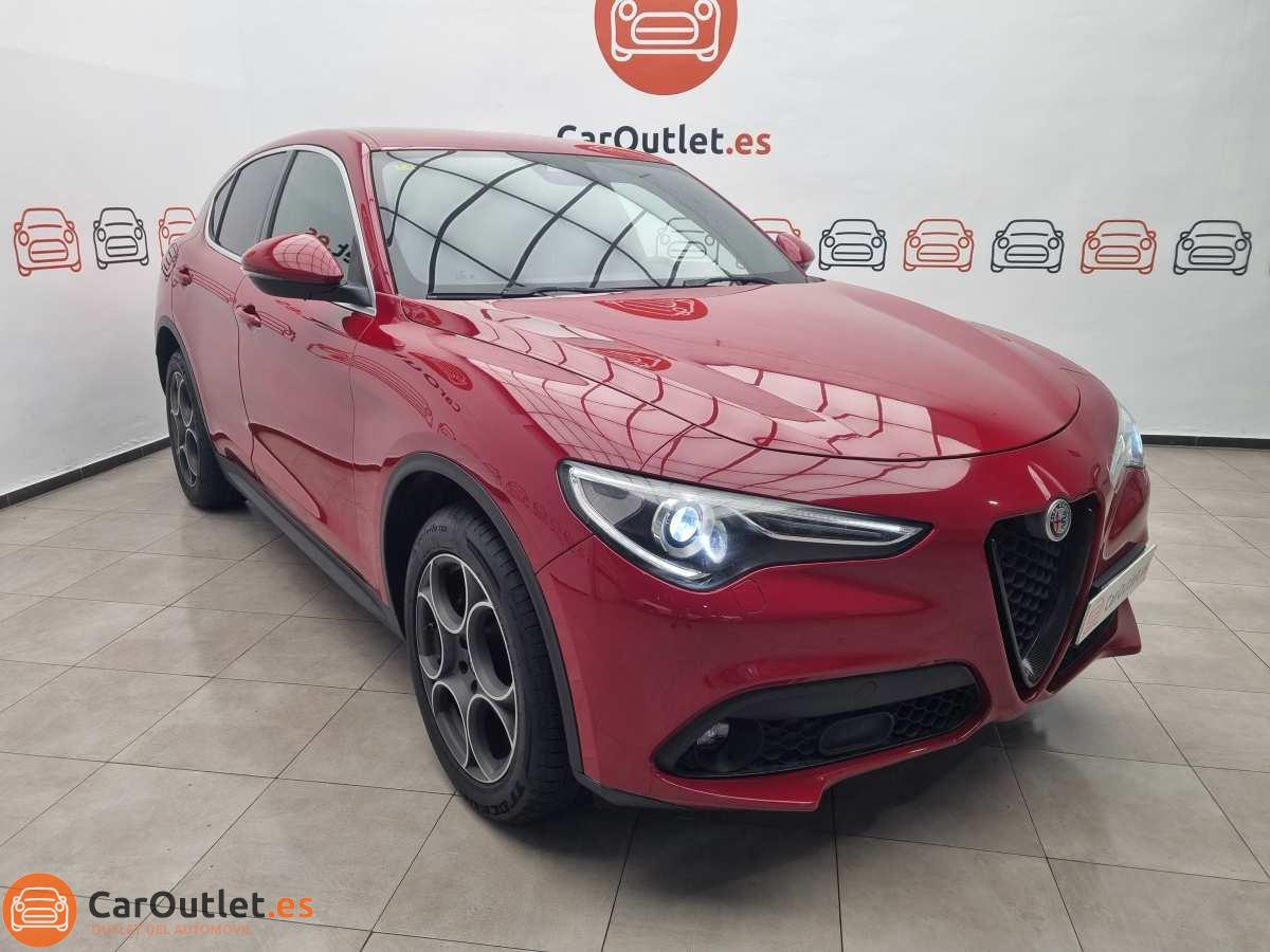 2 - Alfa Romeo Stelvio 2018 - AUTO