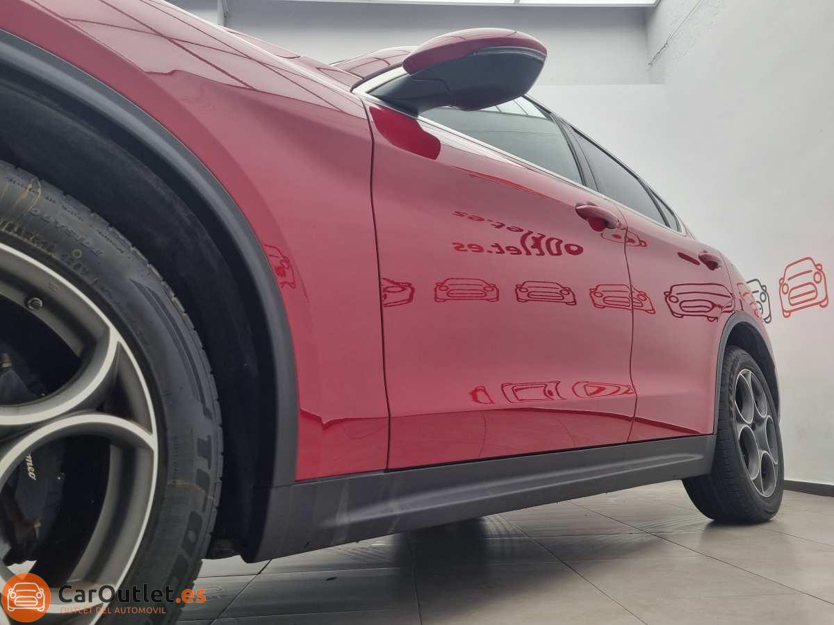 4 - Alfa Romeo Stelvio 2018 - AUTO