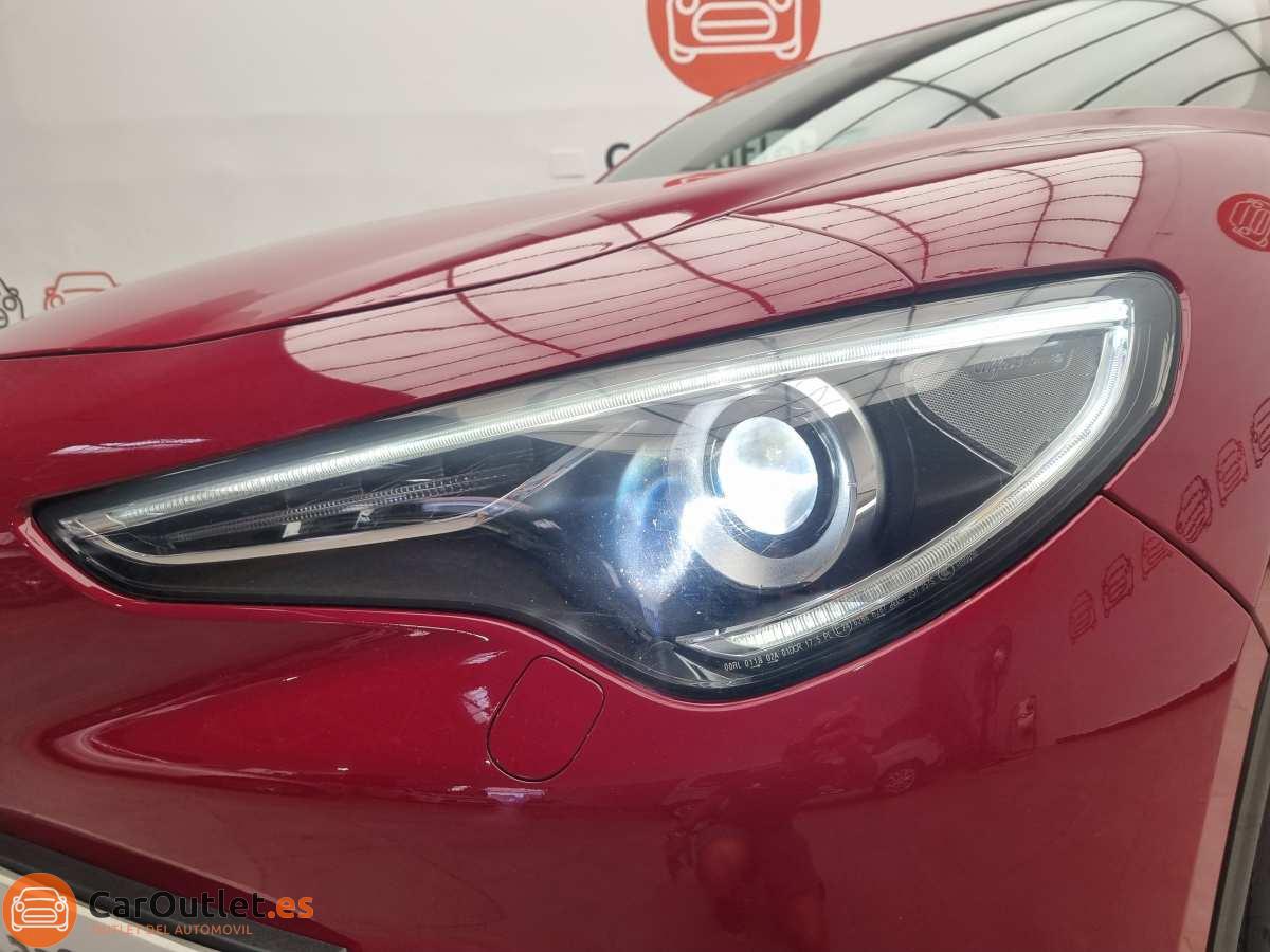 6 - Alfa Romeo Stelvio 2018 - AUTO