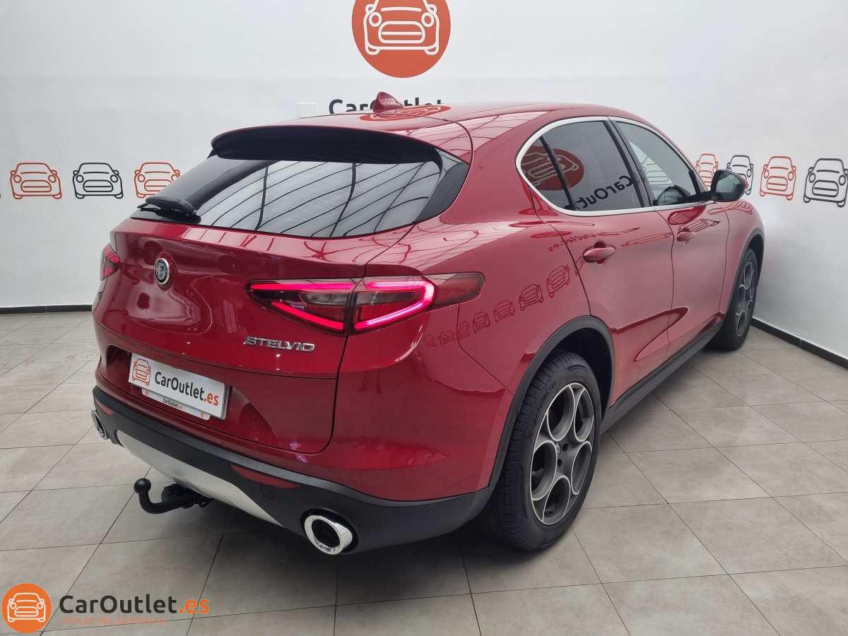8 - Alfa Romeo Stelvio 2018 - AUTO