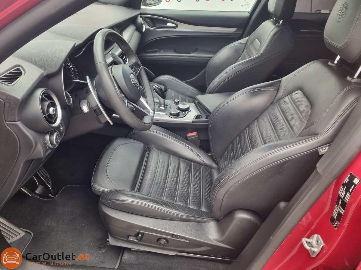 16 - Alfa Romeo Stelvio 2018 - AUTO