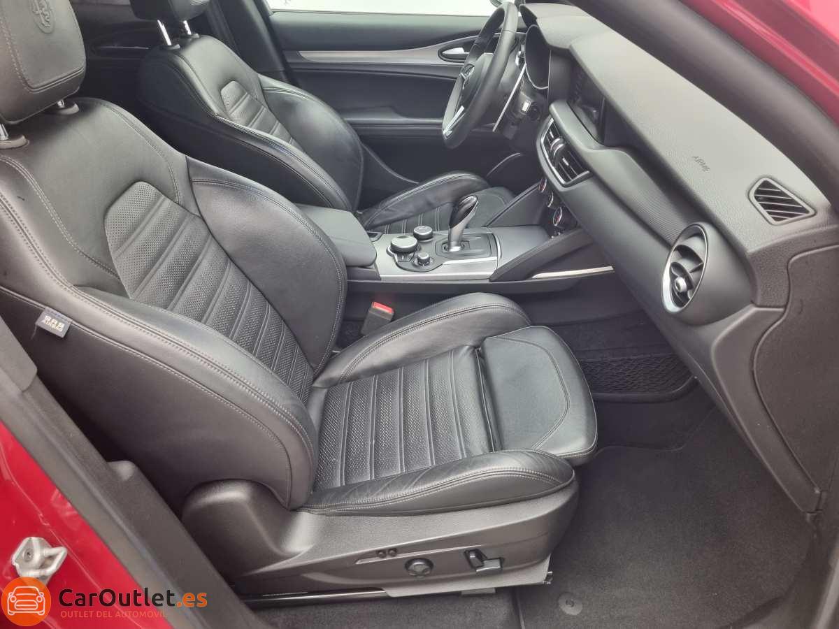 17 - Alfa Romeo Stelvio 2018 - AUTO