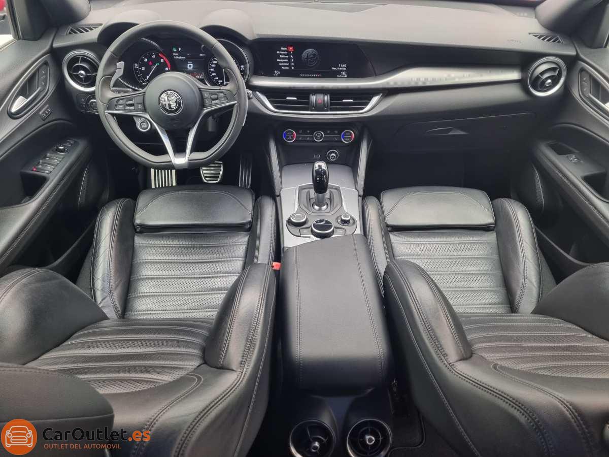 18 - Alfa Romeo Stelvio 2018 - AUTO
