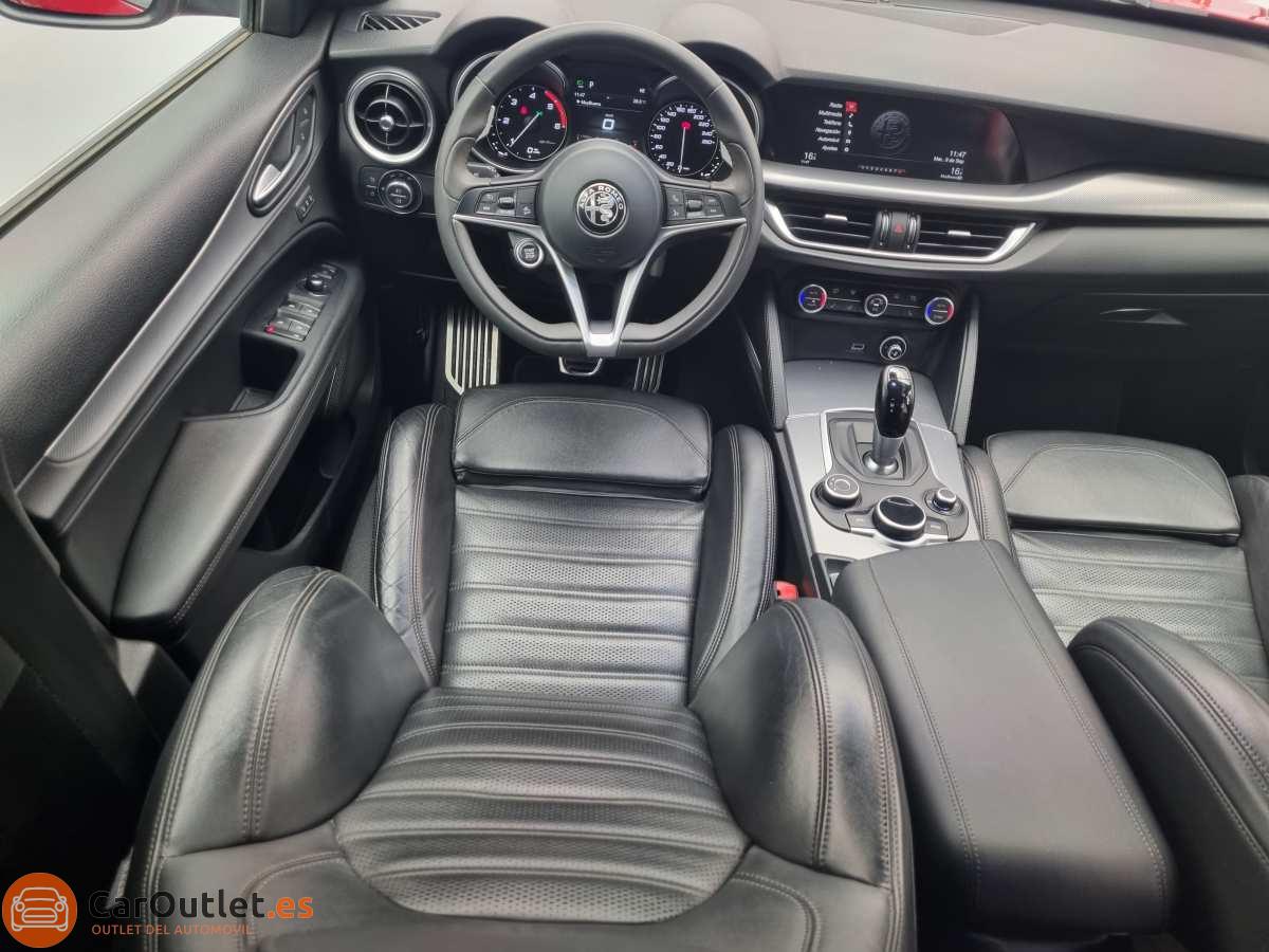 20 - Alfa Romeo Stelvio 2018 - AUTO