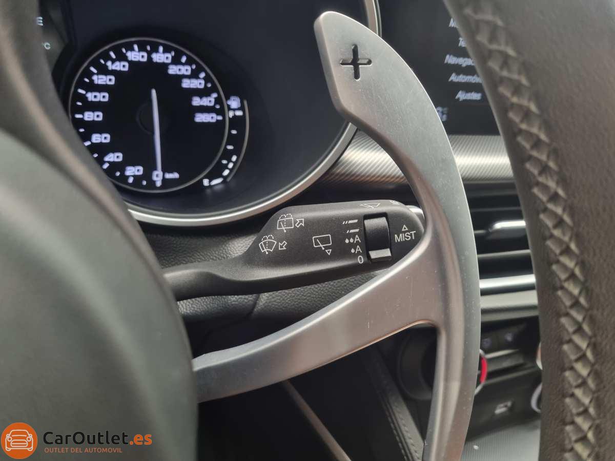 25 - Alfa Romeo Stelvio 2018 - AUTO