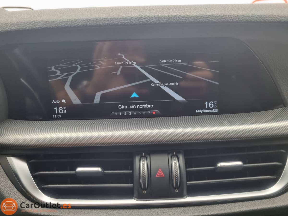 31 - Alfa Romeo Stelvio 2018 - AUTO