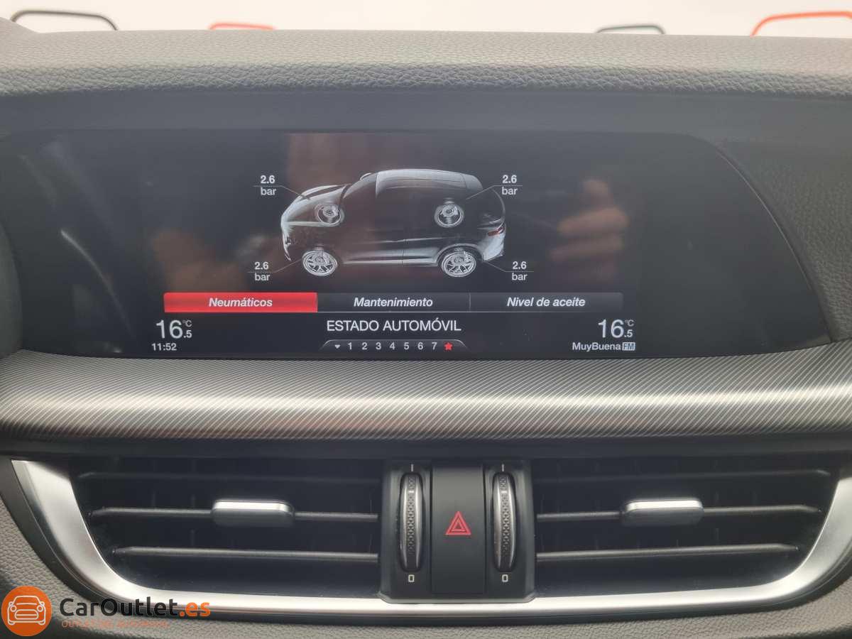 32 - Alfa Romeo Stelvio 2018 - AUTO