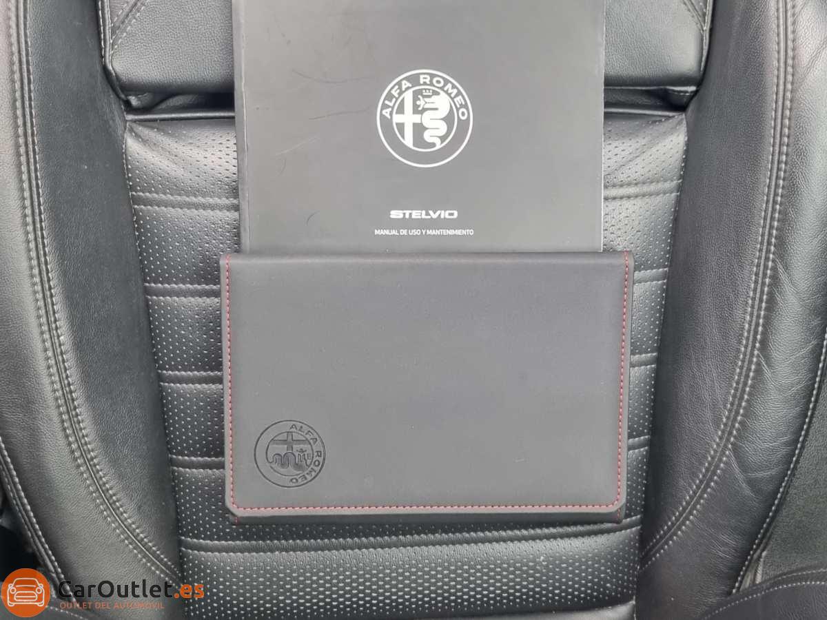 36 - Alfa Romeo Stelvio 2018 - AUTO
