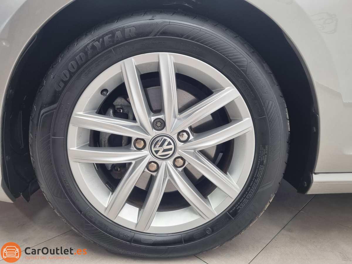 7 - Volkswagen Golf 2019 - AUTO