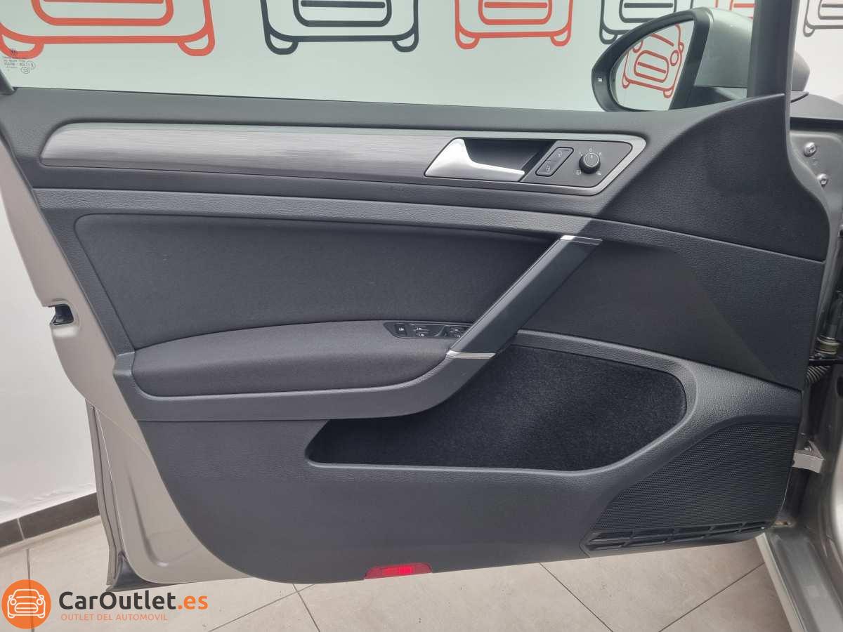 13 - Volkswagen Golf 2019 - AUTO