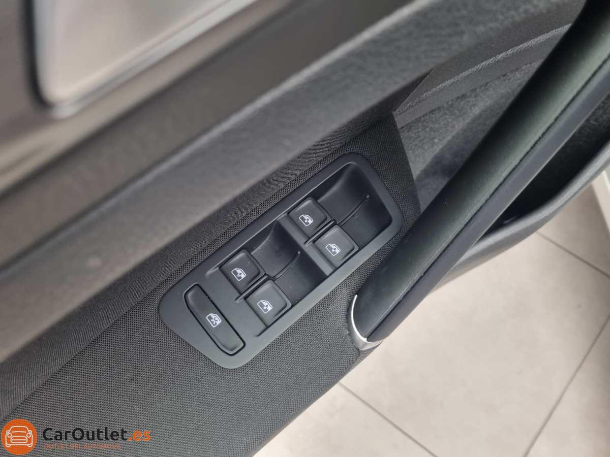14 - Volkswagen Golf 2019 - AUTO