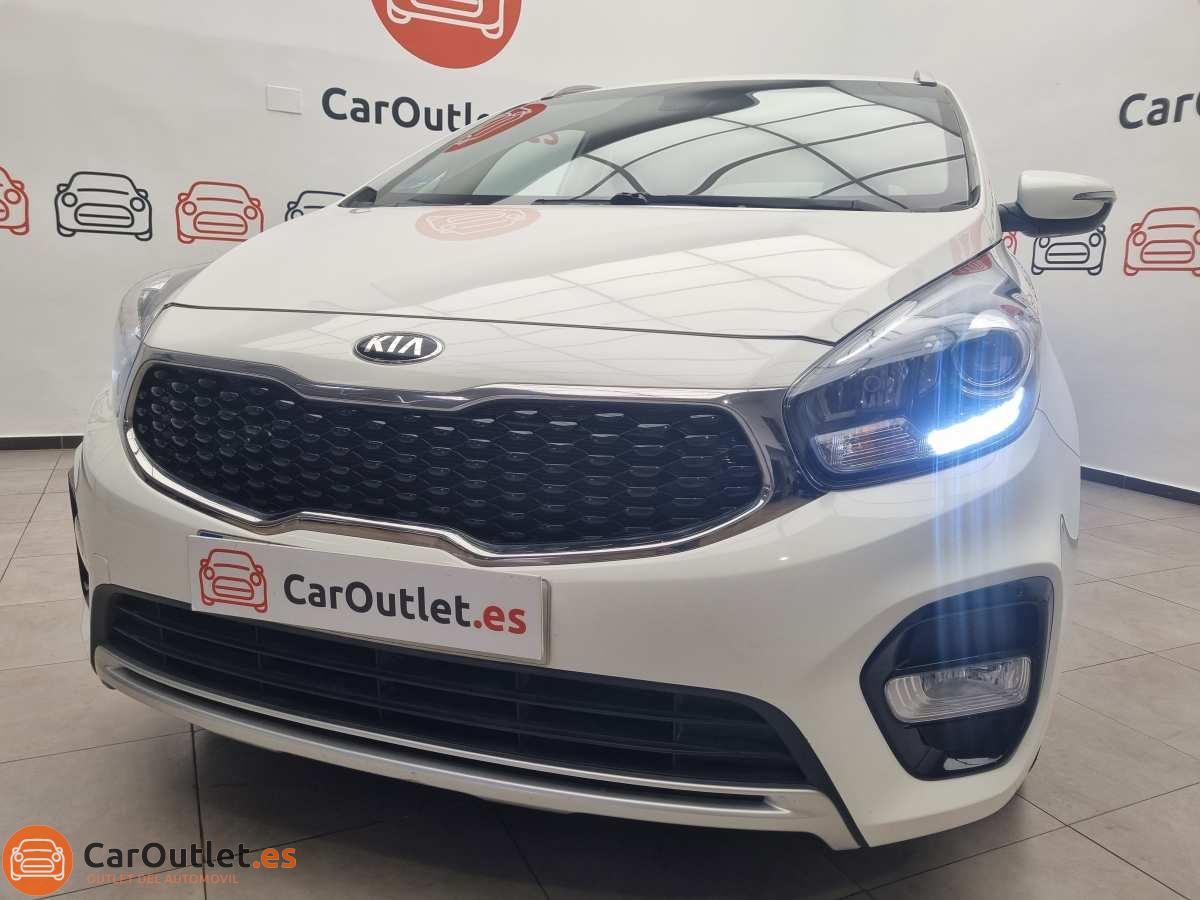 5 - Kia Carens 2018