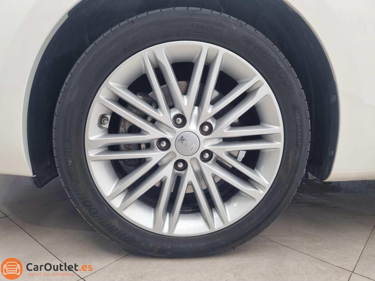 7 - Kia Carens 2018