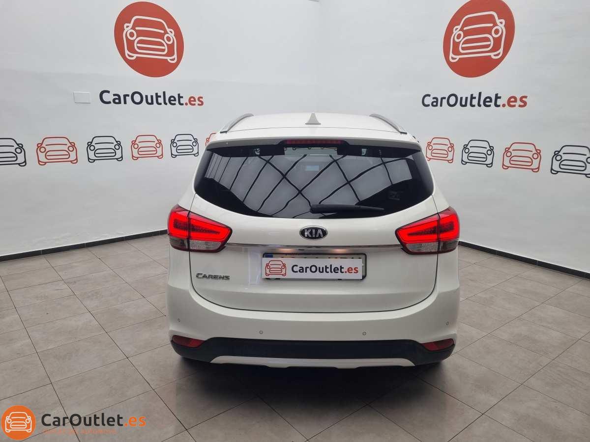 9 - Kia Carens 2018