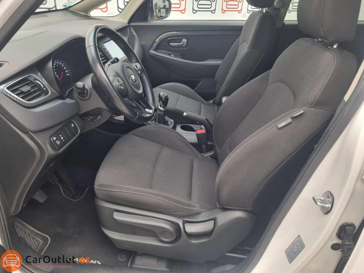 15 - Kia Carens 2018