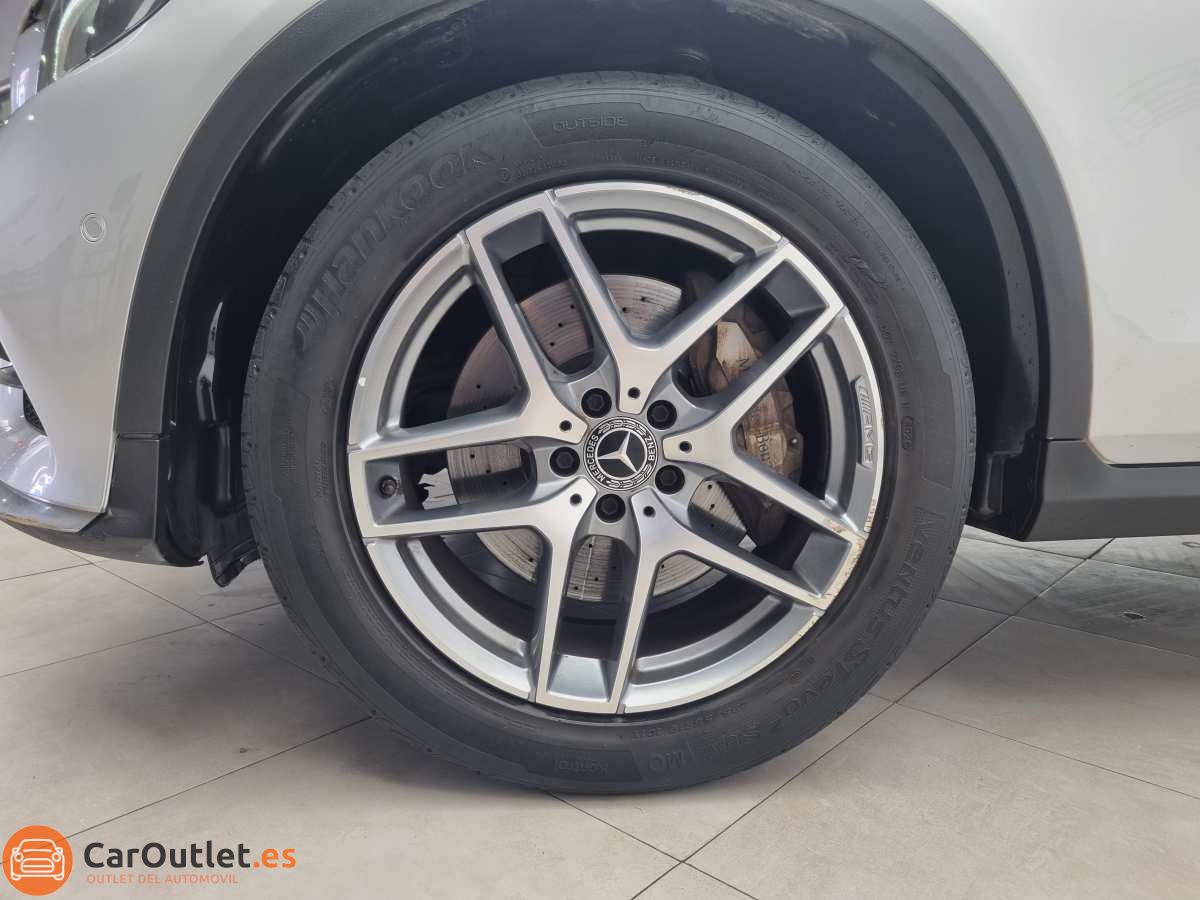7 - Mercedes GLC 2017 - AUTO