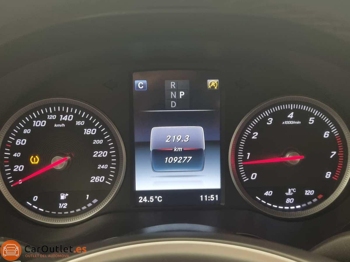 21 - Mercedes GLC 2017 - AUTO