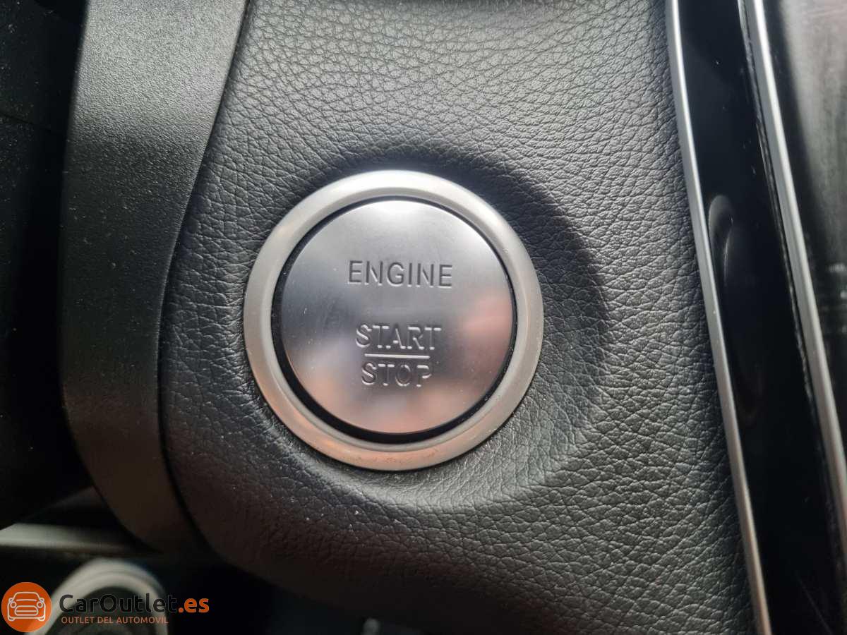 31 - Mercedes GLC 2017 - AUTO