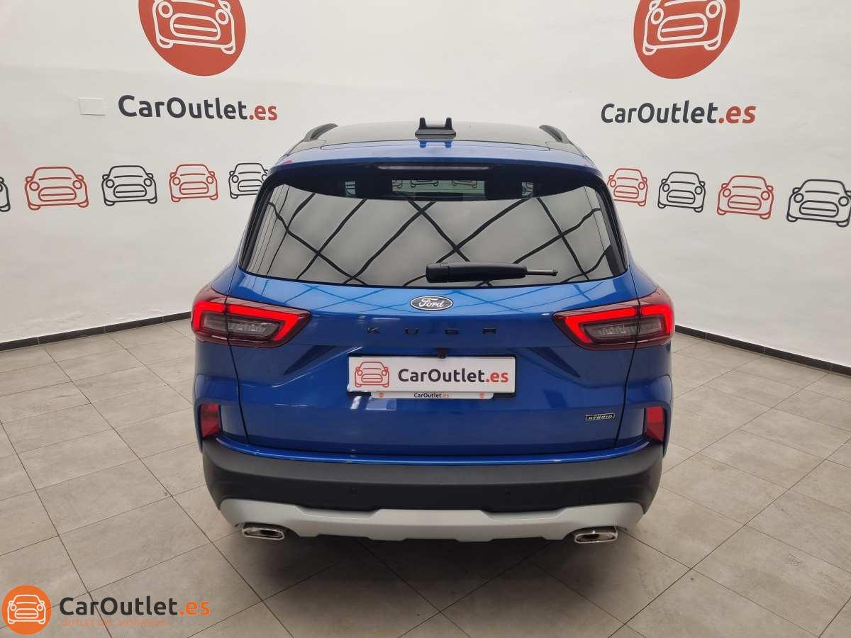 9 - Ford Kuga 2025 - AUTO
