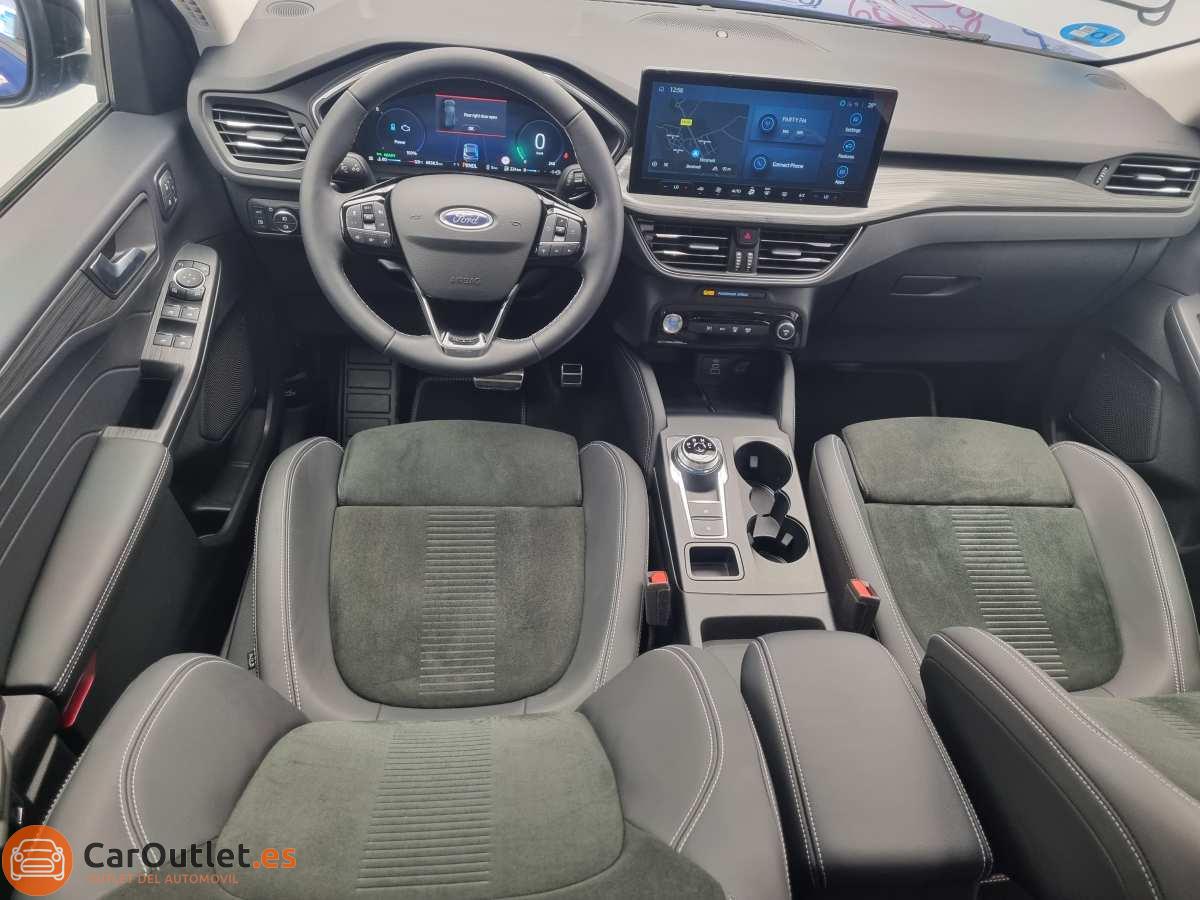 20 - Ford Kuga 2025 - AUTO