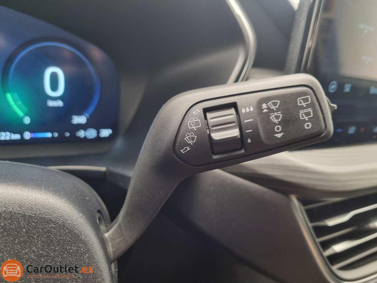25 - Ford Kuga 2025 - AUTO
